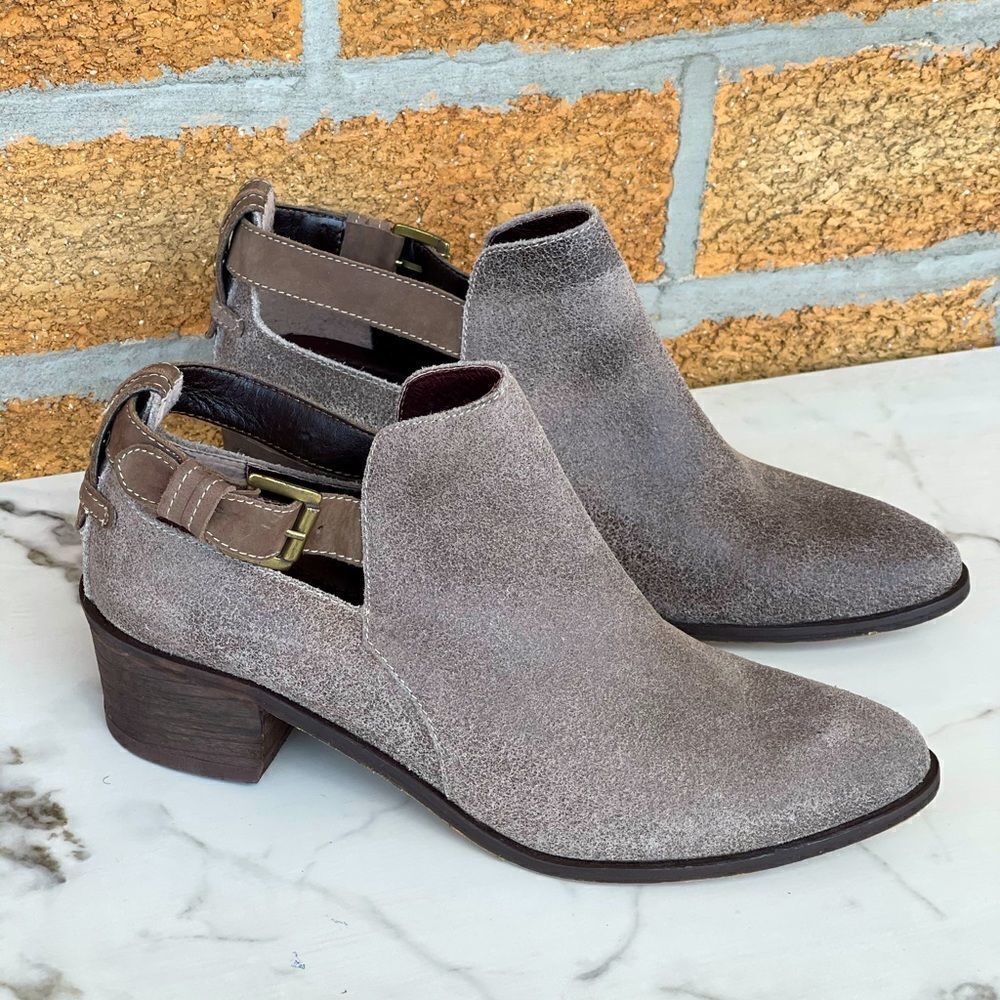 Kaanas Booties Taupe Leather Buckle 39